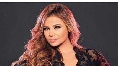 كارول سماحة تكشف عن عمل فني جديد مع المخرجة بتول عرفة