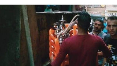 ضبط عدد من المقاهي تقدم الشيشة بالعجوزة | صور