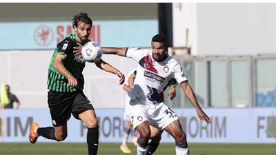 ساسولو يتغلب على كروتوني 1/4 ويتصدر الدوري الإيطالي