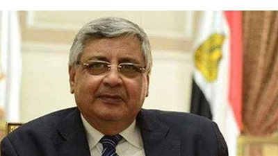 مستشار الرئيس: مستمرون في الإجراءات الاحترازية حتى مارس المقبل