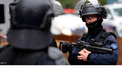 فرنسا تلاحق 8 أشخاص بتهمة تمويل الإرهاب إلكترونيا