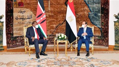 السيسي يستقبل رئيس كينيا بالاتحادية | فيديو