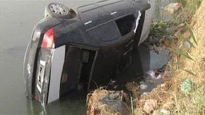 إنقاذ شابين من الموت بعد انقلاب سيارتهما بترعة بطريق السنطة - زفتى