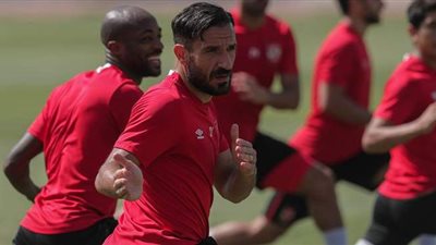 «عبد الحفيظ»: «معلول» و«جيرالدو» يلحقان ببعثة الأهلي في المغرب