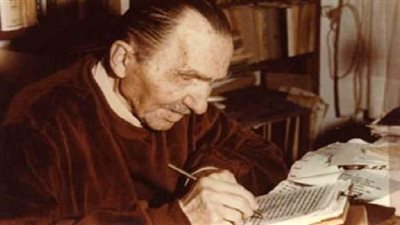 قراءة في أدب اليوناني 