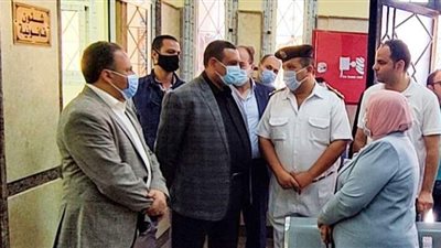 محافظ البحيرة يفتتح ويتفقد مشروعات بقيمة ٧٤١ مليون جنيه في رشيد