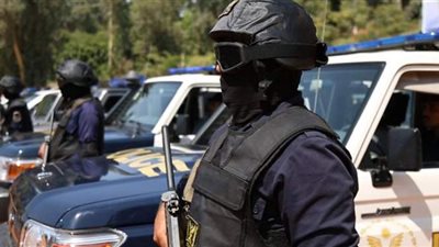 الأمن يبحث عن مرتكب واقعة سحل مسن والتنمر  به