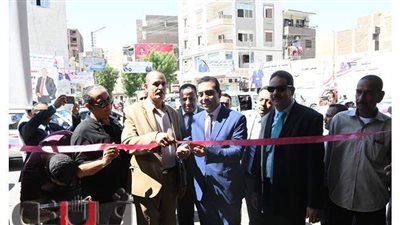 بنسبة تخفيض ٣٠٪.. نائب محافظ قنا يفتتح معرض 