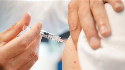 مدير تطعيمات 