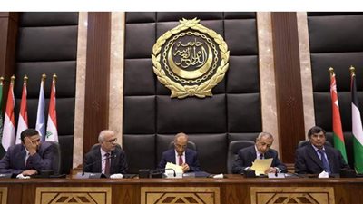 رئيس الأكاديمية العربية بالإسكندرية يوقع اتفاقية مع وكالة الفضاء المصرية