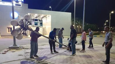 وضع اللمسات التجميلية النهائية لمحيط مستشفى الإسماعيلية العام