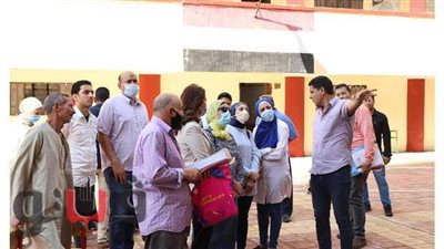 نائب محافظ الجيزة تتفقد أعمال التصالح لمخالفات البناء بحي جنوب الجيزة |صور