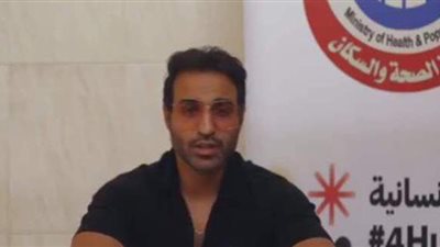 أول تعليق من أحمد فهمي على مشاركته في تجربة لقاح فيروس كورونا