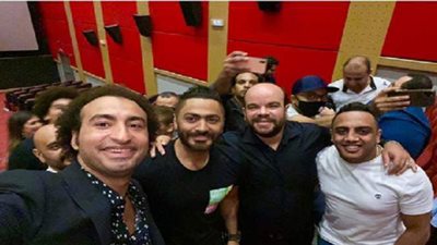 علي ربيع بعد حضور تامر حسني العرض الخاص لـ