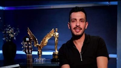 الخميس... أحمد إبراهيم يكشف طبيعة علاقته بأنغام عبر 