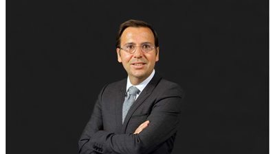 إنجازات أرنو بيلوني رئيس فرق المبيعات والتسويق فى شركة رينو