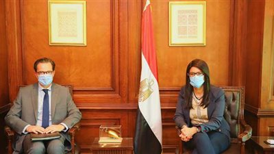 وزيرة التعاون الدولي تبحث مع السفير الفرنسي بالقاهرة مشروعات اتفاقية الشراكة الاستراتيجية