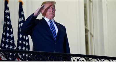 ترامب يرفع السرية عن وثائق تحقيقات التدخل الروسي بالانتخابات وفضيحة بريد كلينتون الإلكتروني