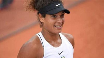 ميار شريف تكشف سر المدرب الفرنسي في وصولها للعالمية.. وتوجه 4 أسئلة لمحمد صلاح | فيديو