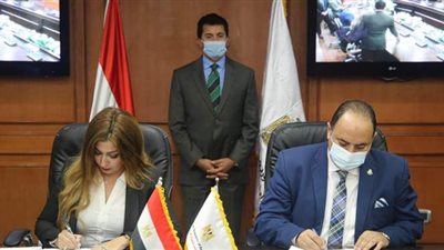 وزارة الشباب توقع بروتوكول تعاون مع الاتحاد العربي للتسويق والاستثمار الرياضي