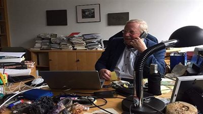 أسباب منح 3 علماء لجائزة نوبل في الفيزياء.. أحدهم تفوق على أينشتاين