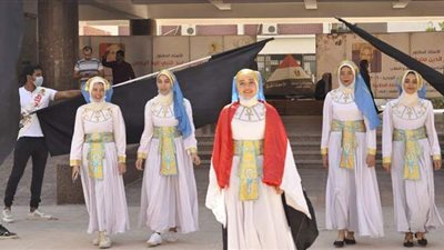 جامعة المنيا تحتفل بذكرى انتصارات أكتوبر خلال توقيع الكشف الطبي على طلابها المستجدين