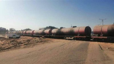 تعطل وغلق طريق الخانكة السلام بسبب عطل قطار نقل 