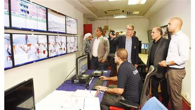 بالصور.. وفد كاف يزور إستاد الأهلي we السلام لاعتماده لمباريات الأحمر الأفريقية