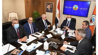 وزير الإسكان لمجلس إدارة 