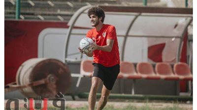 أحمد الشيخ ينتظم في تدريبات الكرة بمران الأهلي