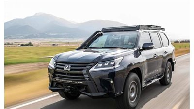 شركة لكزس تطلق نسخة خاصة من سيارتها 