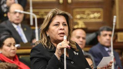 وفاة النائبة منى منير