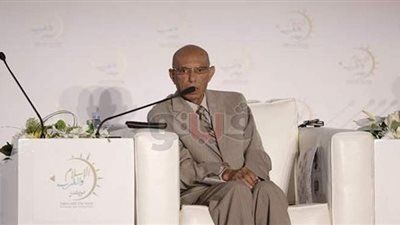 مفتي الجمهورية ينعى العالم والفقيه الأصولي محمد كمال إمام