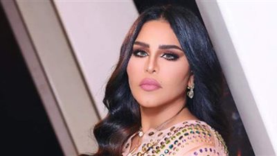 أحلام بإطلالة مميزة بالأبيض في أحدث ظهور