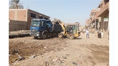 حملات مكبرة لتطهير ورفع المخلفات المتراكمة بأوسيم | صور