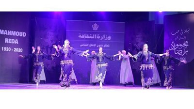 فرقة رضا تتألق باستعراضاتها الفنية على مسرح ساحة الهناجر | صور