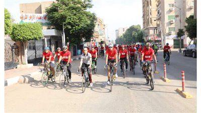 نائب محافظ سوهاج يشارك في ماراثون الشباب والرياضة للدراجات