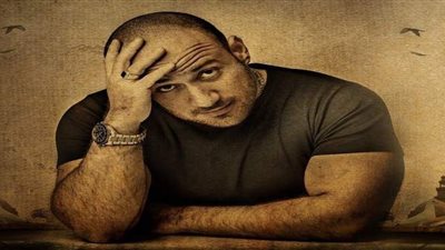 الشاعر عنتر هلال يفتح النار على أحمد مكي: 