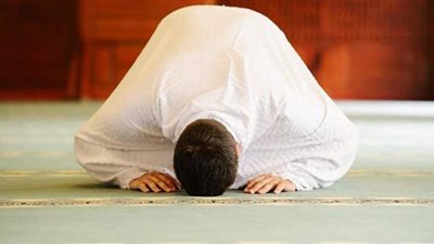 تفسير حلم السجود في المنام وعلاقته برفع البلاء وتجديد الأرزاق والخيرات