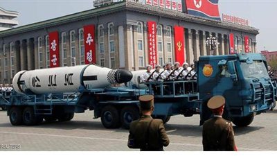 كوريا الجنوبية ترصد عرضا عسكريا ضخما في كوريا الشمالية