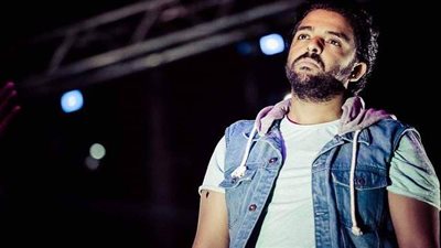 إبداع عمرو حسن على مسرح 