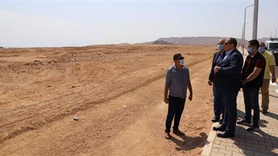 سعفان يتفقد الأرض المخصصة للقوى العاملة بشرم الشيخ