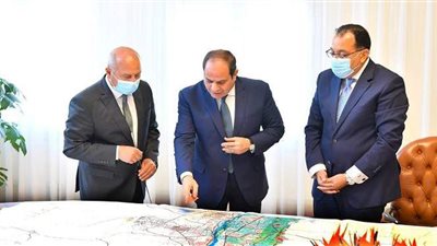 السيسي يكلف بدعم المخصصات المالية اللازمة لمشروعات النقل