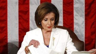 بيلوسي ترفض عرض خطة البيت الأبيض للتحفيز الاقتصادي