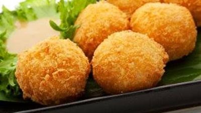 كرات الأرز بالجبن.. وصفة مميزة من غادة عاطف