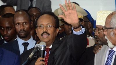 5 مكاسب مصرية بعد تولي فرمانجو رئاسة الصومال.. عودة القاهرة إلى القرن الأفريقي.. مواجهة القرصنة وتأمين الملاحة عبر باب المندب.. والفوز بحليف قوي ضد الإرهاب.. وخسارة للإخوان وإثيوبيا