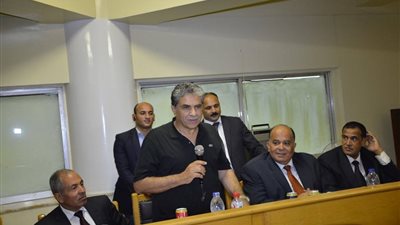 وزيرالبيئة: «نبني منظومة متكاملة للقضاء على حرق قش الأرز»