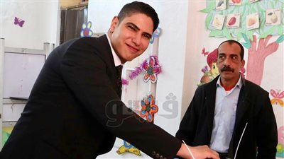 أبوهشيمة يدلي بصوته في انتخابات الرئاسة بمصر الجديدة