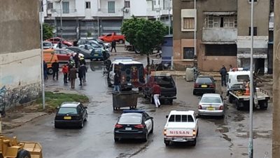 مصرع شخص وإصابة اثنين بسبب انهيار سطح عقار لسوء الأحوال الجوية ببورسعيد