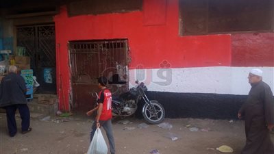 صاحب مخبز بالشرقية يدهن جدرانه بعلم مصر ويمنح العمال إجازة للانتخاب